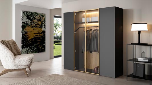 Антрацит, изумруд или кобалт? Модерни цветове в мебелите и интериорния дизайн.